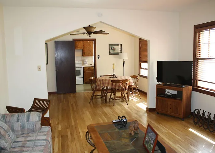 Historic Capitol Vacation Downtown Appartement